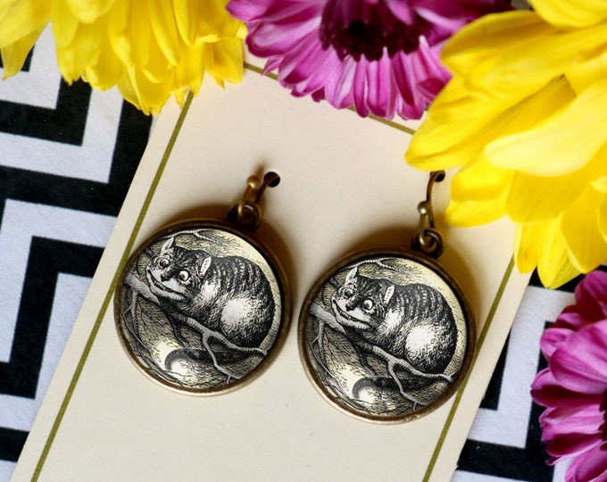 Alice in Wonderland Cheshire Cat Earrings