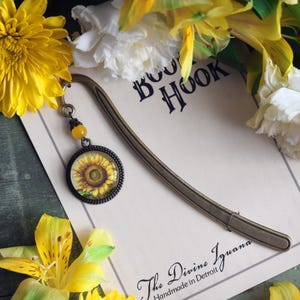 Summer Sunflower Glass Cabochon Brass Book Hook / Bookmark