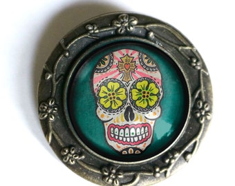 Sugar Skull with Yellow Eyes Day of the Dead Pin Back Brooch