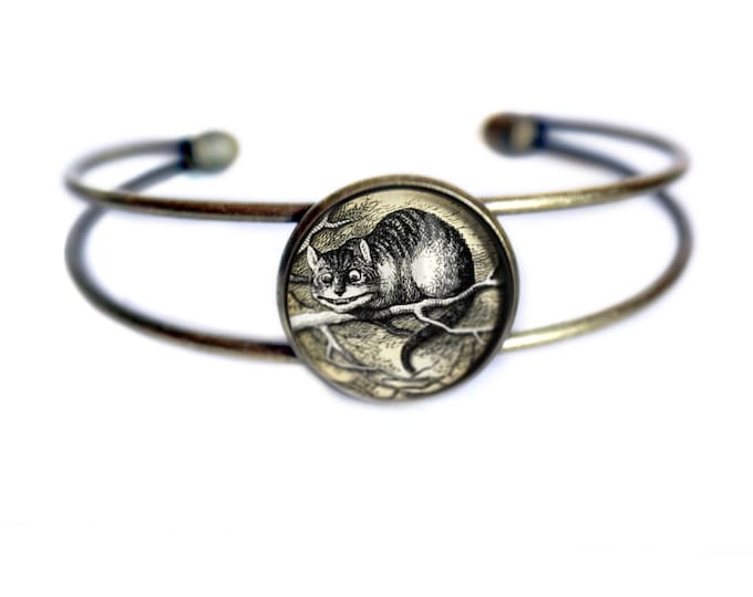 Alice in Wonderland Cheshire Cat Adjustable Charm Bracelet / Bangle in Antique Brass