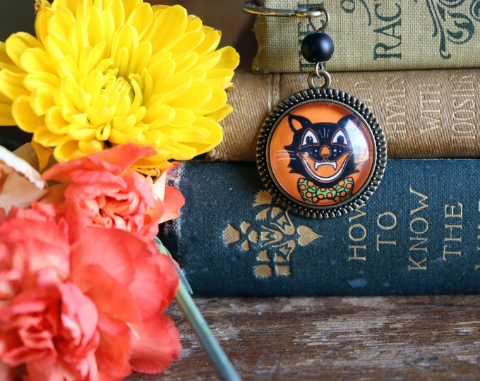 Retro Halloween Black Cat Glass Cabochon Brass Book Hook / Bookmark