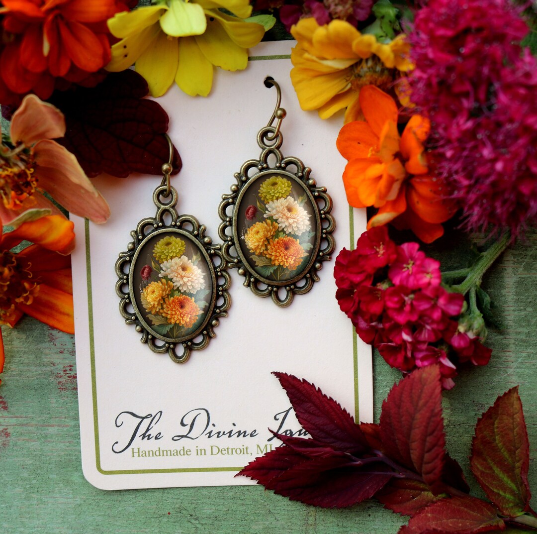 Harvest Chrysanthemums Thanksgiving Holiday Vintage Inspired Drop