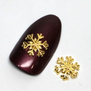 10 pcs Gold tone 3d Nail Art Snowflakes Charms Metal Trendy Fashion Design Stickers Birthday Gift For Her UV Resin Embellishment Decorations