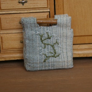 dolls house miniature bag yarn dyed fabrics, fully lined 1:12 scale dollhouse tote with embroidery