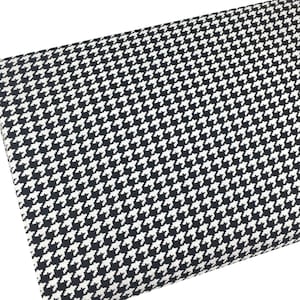 Black and White Houndstooth Fabric, Hounds tooth Fabric by the yard, Fat Quarter, Quilting, Apparel, 100% Cotton, R4-31