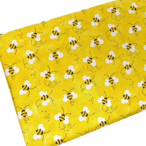 Yellow Bee Fabric, Charms by Patty Reed, Fabric by the yard, Fat Quarter, Quilting Fabric, Apparel, 100% Cotton, R8-31