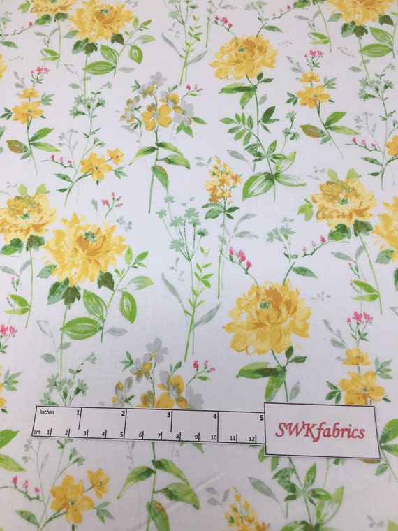 WHITE MULTI Meter//Fat Quarter//FQ Cotton Fabric Sunflower Daisy Bright Flowers