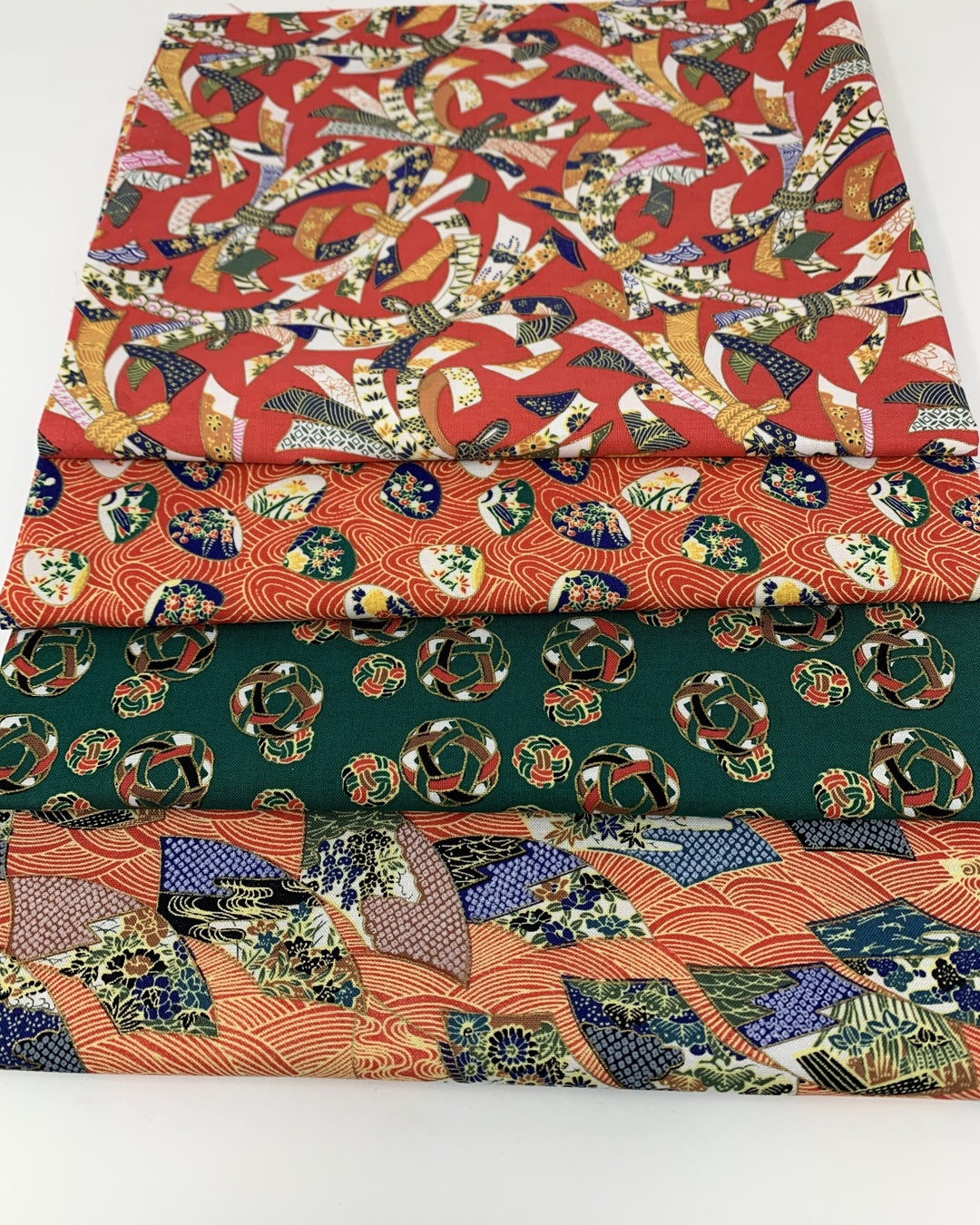 Vintage Novelty Fabric Bundle, 4 Fat Quarters, Quilt Blocks, Quilting