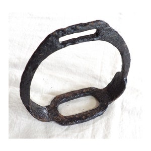 Iron Stirrup – Shenandoah Valley, Virginia - Civil War Memorabilia - Civil War Artifacts - Civil War Cavalry