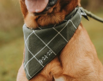 Bandana per animali domestici per matrimonio, bandana per animali domestici con data di matrimonio, bandana per cani con finestra, bandana per cani verde personalizzata, bomboniera per animali domestici, monogramma