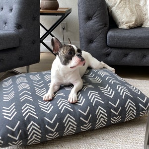 Modern Mud Cloth Dog Bed Cover , Boho Chic Mudcloth Black Pet Bed Duvet, Bohemian Tribal Pet Bed Cover, Handmade Cover small to large pets