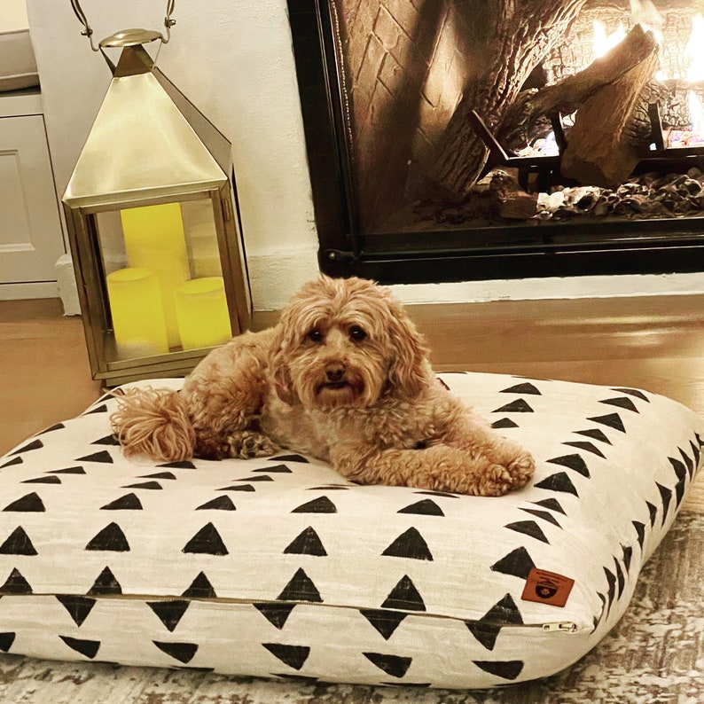 Cream Mud Cloth Dog Bed Cover, Boho Triangle Pattern Dog Bed, Modern Pet Bed, Sustainable Pet Bedding, Hypoallergenic Pet Bedding Cover image 2