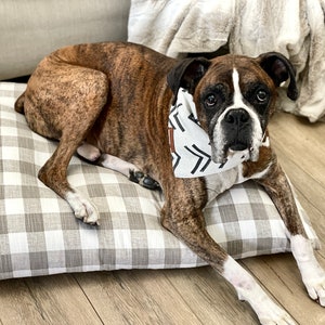 Ecru Farmhouse Check Dog bed Duvet,  Modern Farmhouse Dog Bed Cover, Eco Friendly Pet Gifts, Farmhouse Dog Bed, Check Pet Bed Cover,  Linen