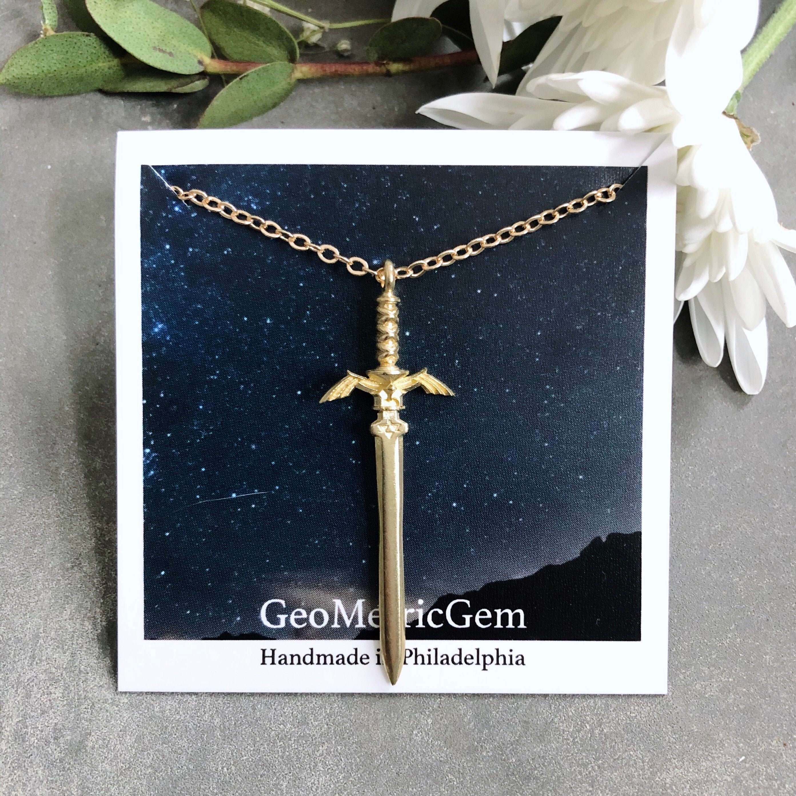 ⑳Hearting Sword Pendant W 真鍮 Dagger Necklace ~ Textured Brass Knife With Wings Pendant Zelda
