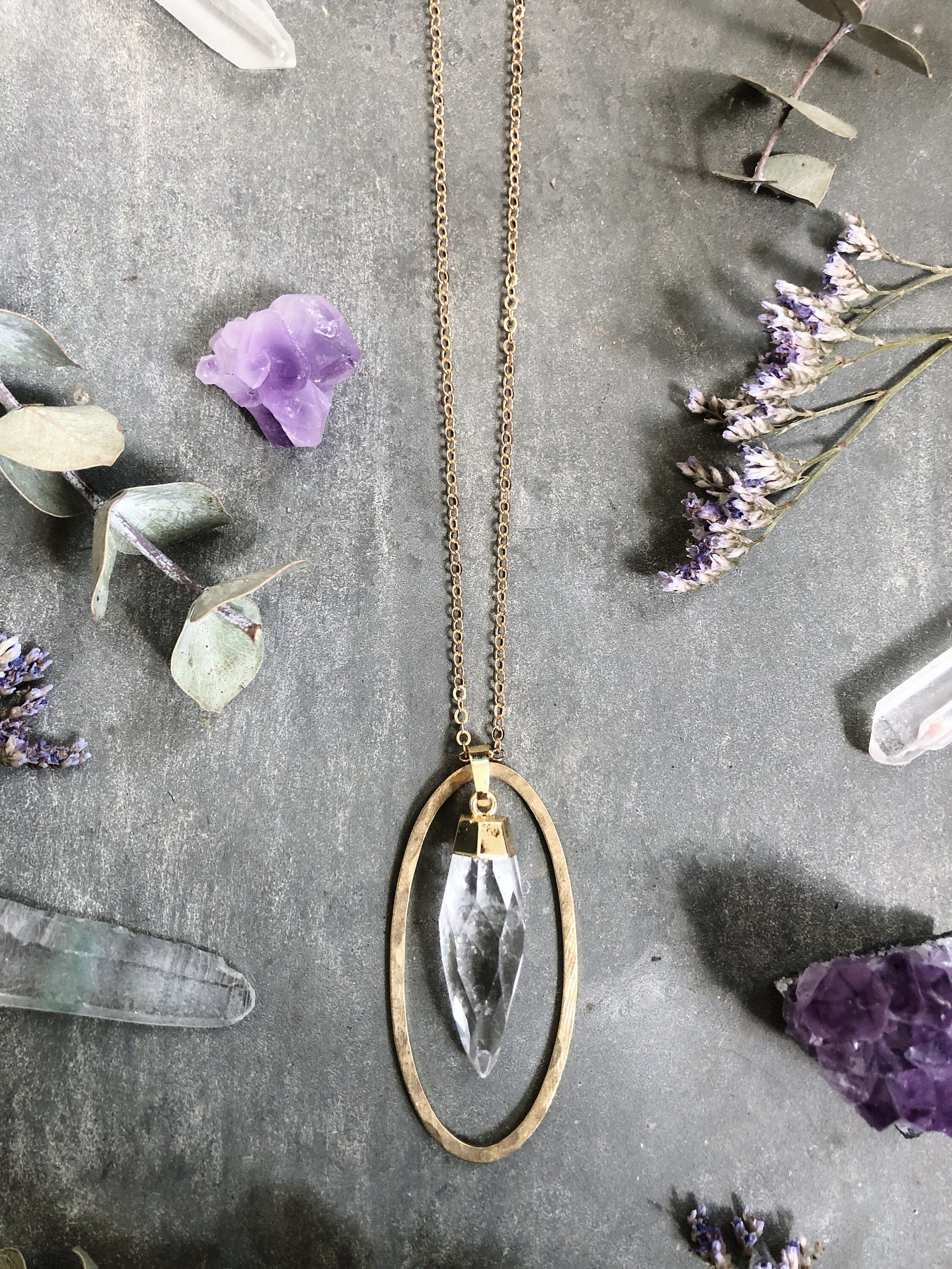 ネックレス・ペンダント Spike and Oval Blue Crystal Necklace Amazon.com: Blue Crystal Spike Pendant Necklace, Faceted