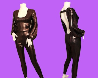 Damen-Jumpsuit im rustikalen Metallic-Look mit offenem Rücken und Glockenärmeln