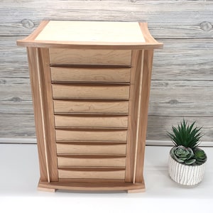 8-drawer Retro Jewelry Box With Lift Lid and Necklace Doors