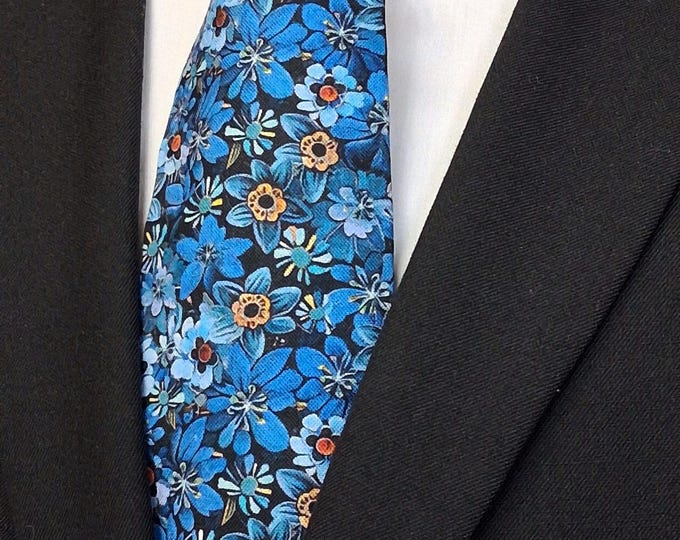 Blue Floral Necktie for Men – Dark Botanical Tie