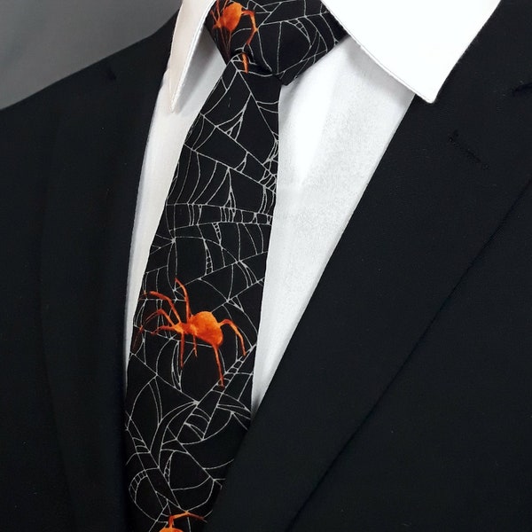 Halloween Spider Tie – Cuello de goteo con arañas