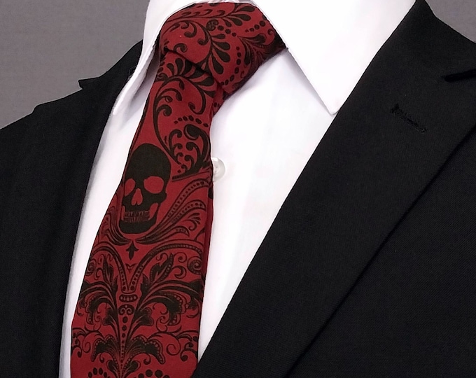 Red Skull Tie