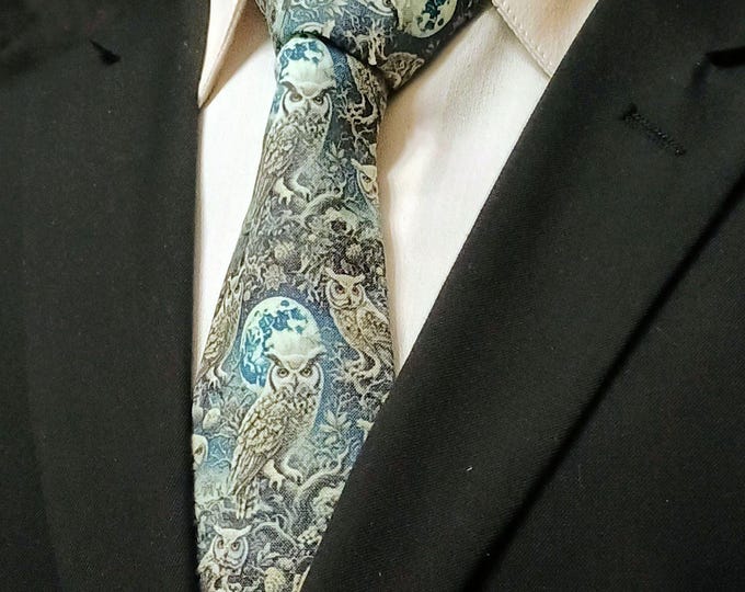 Blue Gothic Owl Necktie – CLEARANCE do to Flaw in the pattern..