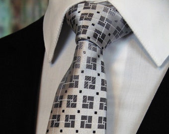 Silk Neckties – Mens Gray and Silver Geometric Silk Tie.