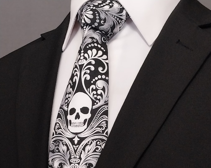 Skull Necktie – Skull Tie, Please read item description, Skull necktie only, pocket square not included!