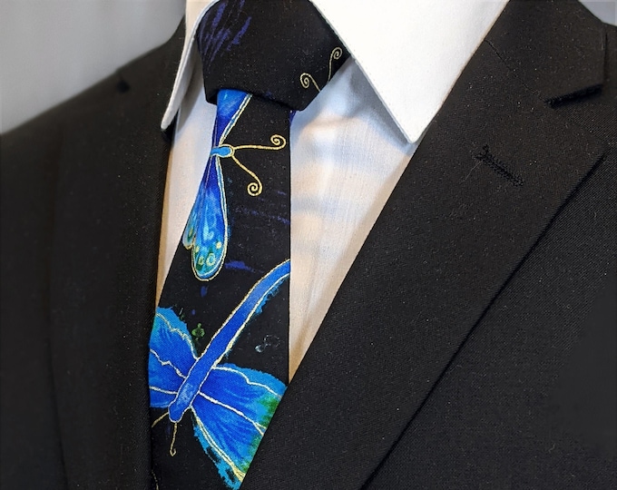 Dragonfly Tie – Mens Necktie with Dragonflies