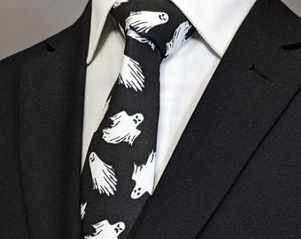 Ghost Necktie – Unveiling the Haunting Elegance of our Halloween Collection.