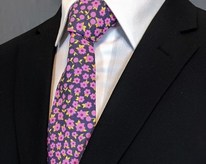 Floral Ties – Mens Gray and Pink Floral Necktie