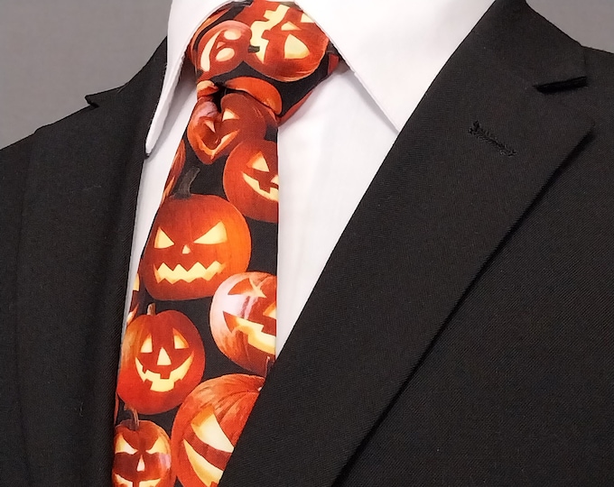 Halloween Pumpkin Necktie – Mens or Childs Pumpkin Halloween Necktie.