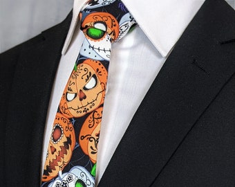 Halloween Necktie – Mens or Childs Pumpkin Halloween Necktie.