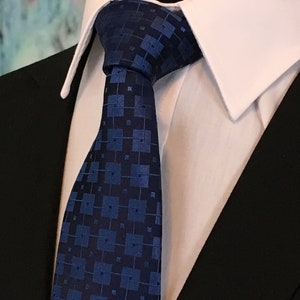 Ties for Navy Suite – Mens Navy and Blue classic Necktie