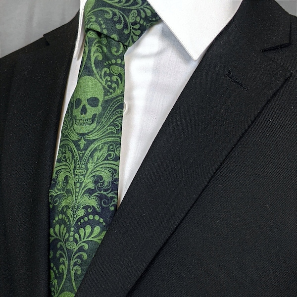 Cravate tête de mort vert pomme – Cravate tête de mort gothique vert pomme pour homme. Carrés de poche également disponibles.
