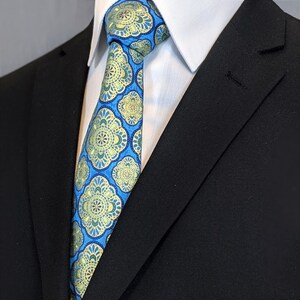 Weddings Neckties – Mens Blue and Gold Wedding Tie. Also Available as a Skinny Tie and a Extra Long Tie.
