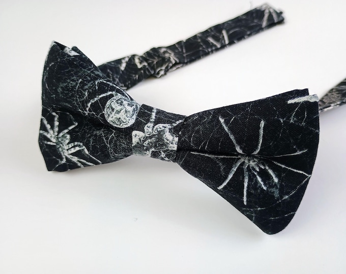 Black Spider Bow Tie – Black Background with All Over Spider Design