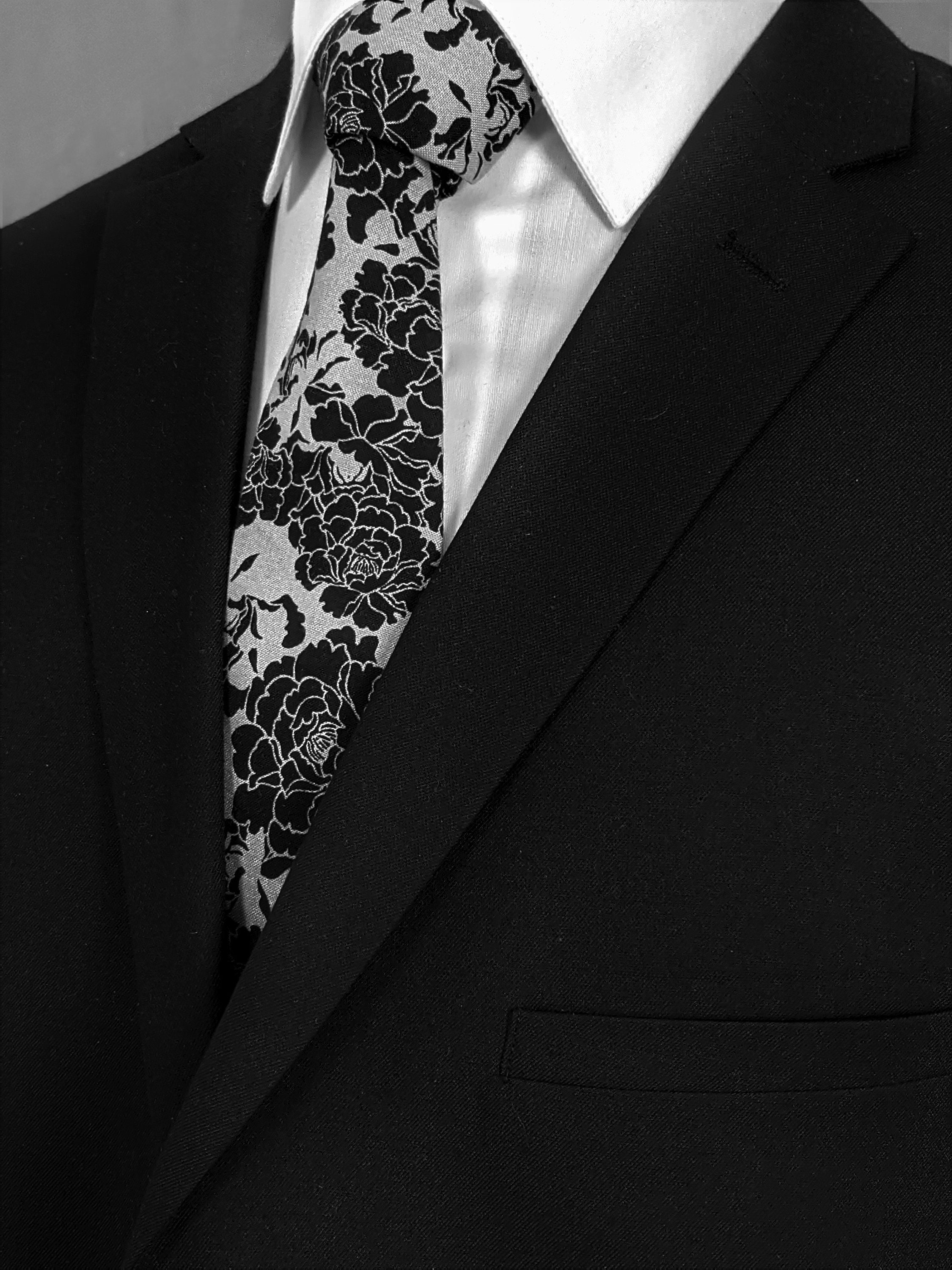 Black Floral Tie – Mens Black and Silver Floral Necktie