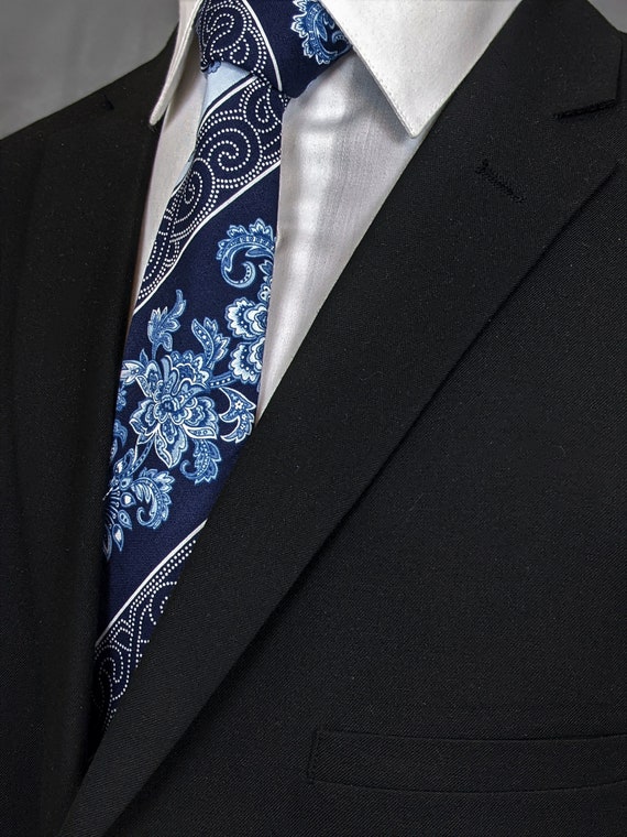 Floral Stripe Necktie – Mens Blue Floral Available as a Extra