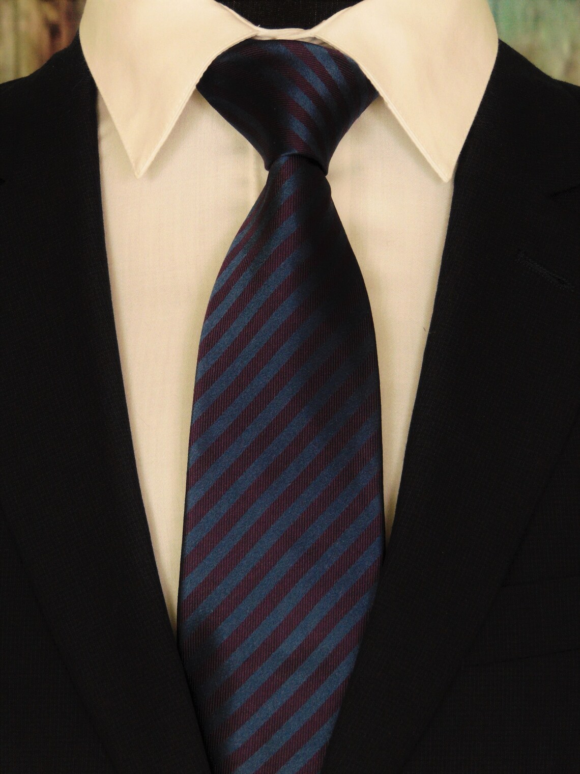 burgundy navy tie