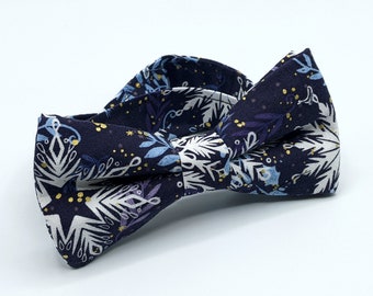 Blue Christmas Bow Tie – Unisex Snow Flake Bow Tie