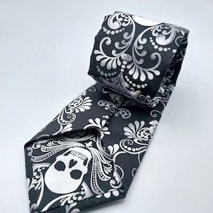 Skull Necktie Skull Tie, Please read item description, Skull necktie only, pocket square not included image 3