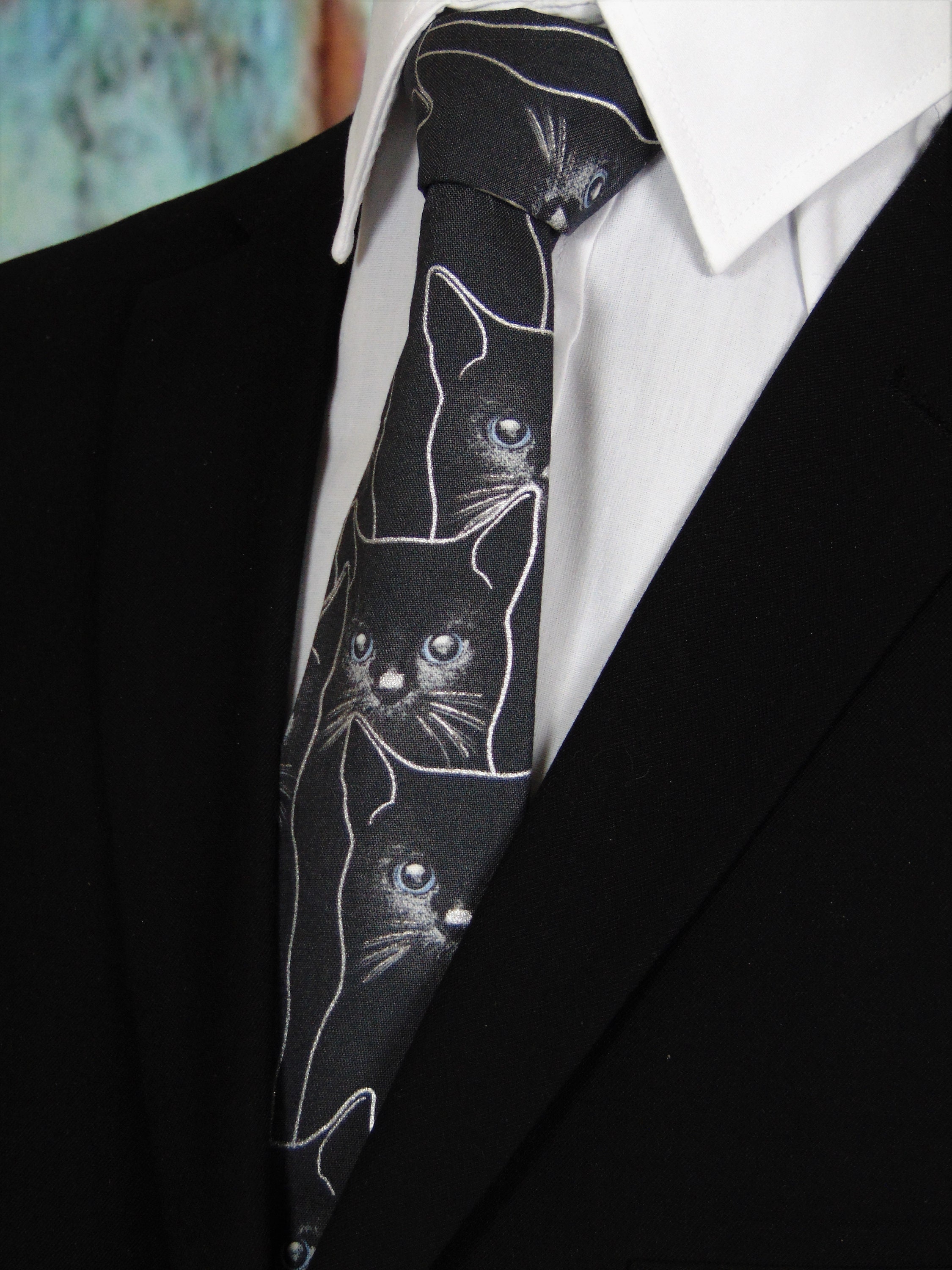 necktie cat