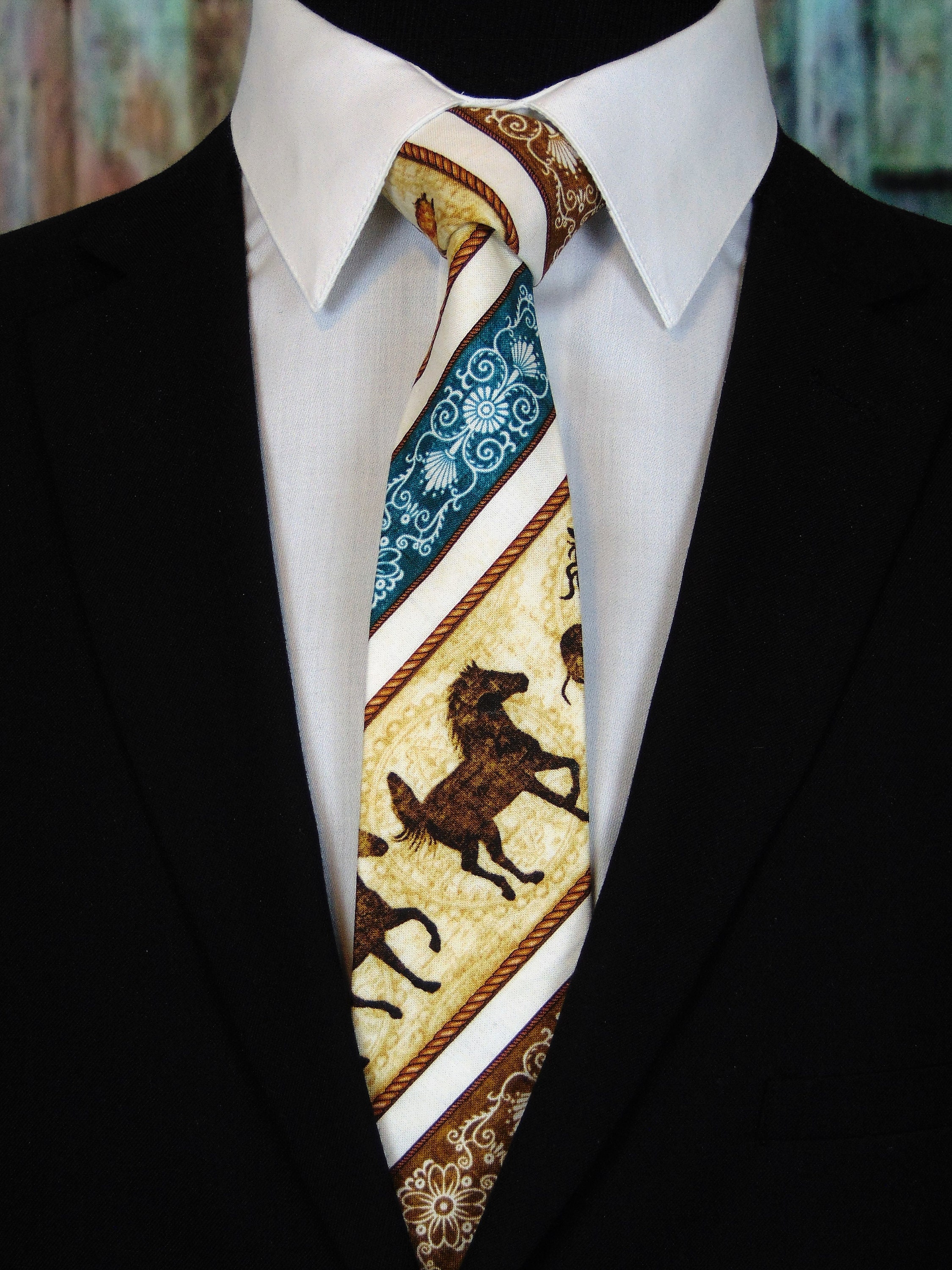 gray shirt tie