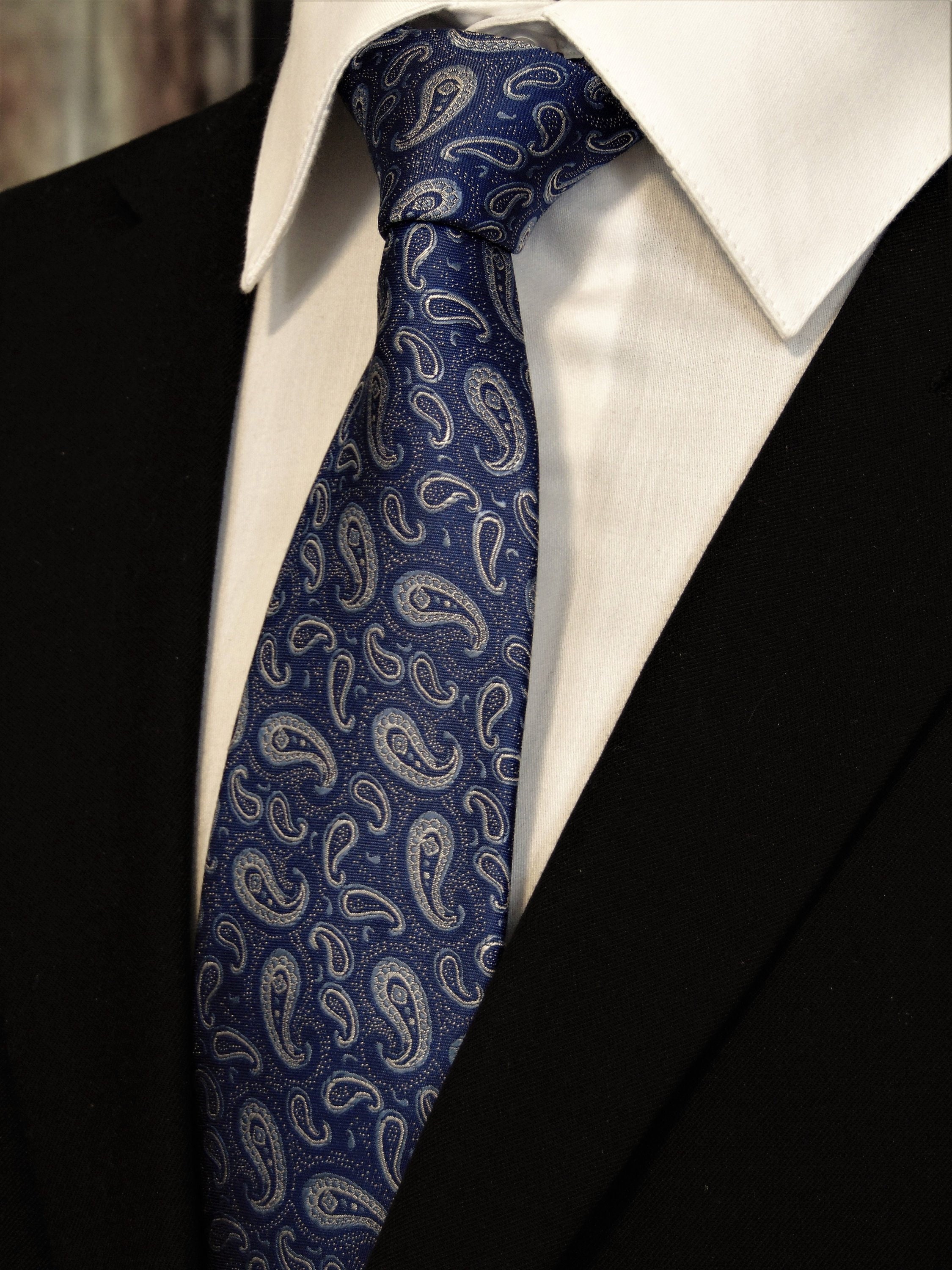 Silk necktie outlet