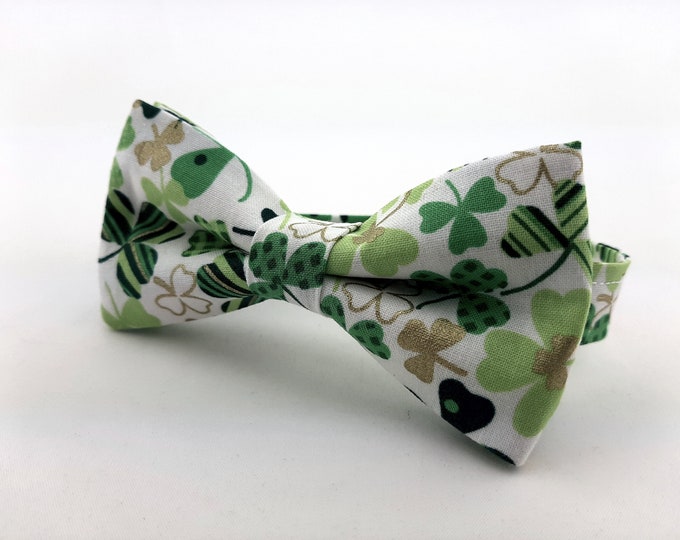 Saint Patricks Day Bow Tie – Mens Pre Tied St Patricks Day Bowtie. Available as a Boys Bow Tie and a Extra Long Bow Tie.