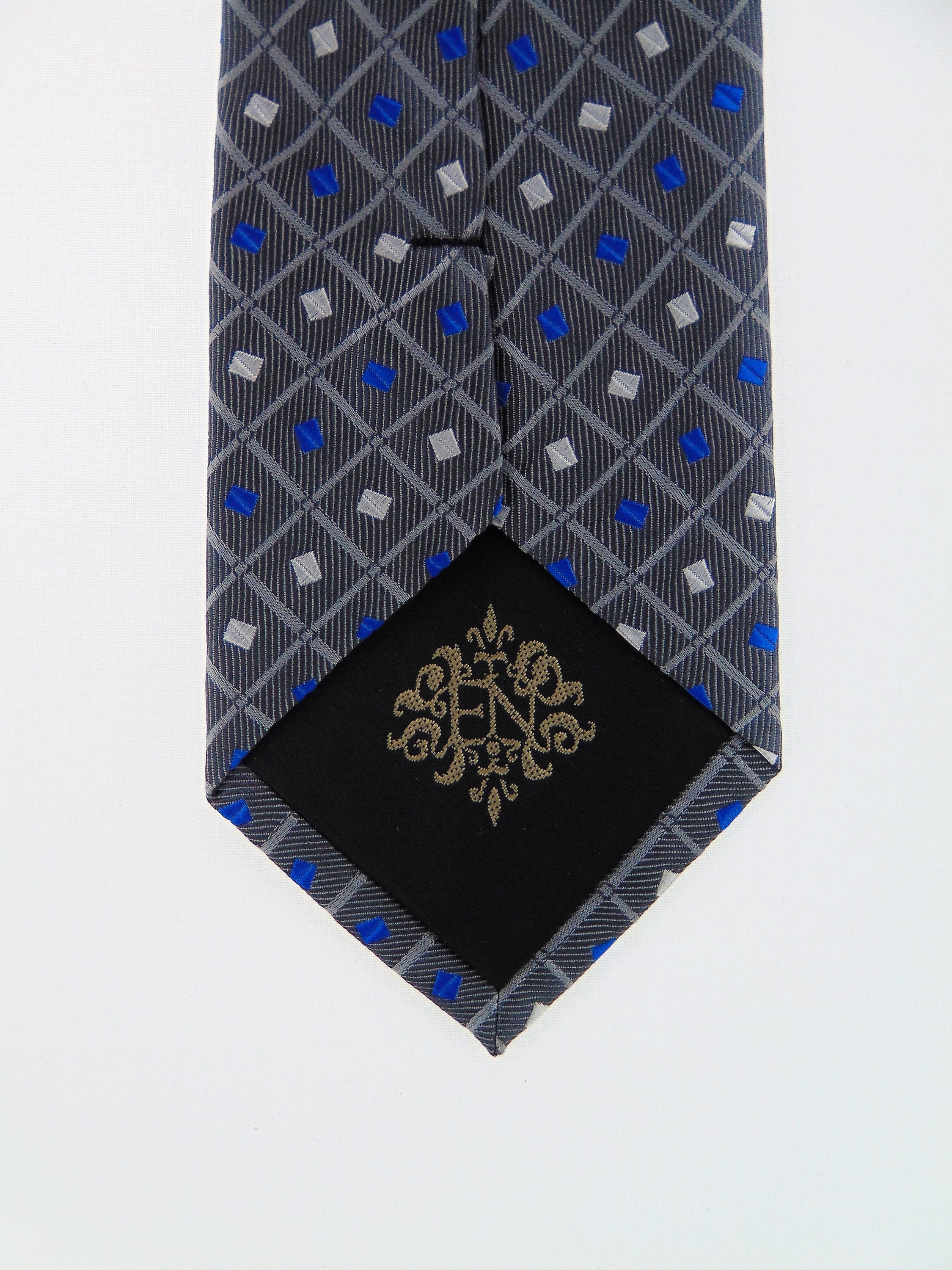 Silk Ties for Men – Mens Gray Geometric Necktie.