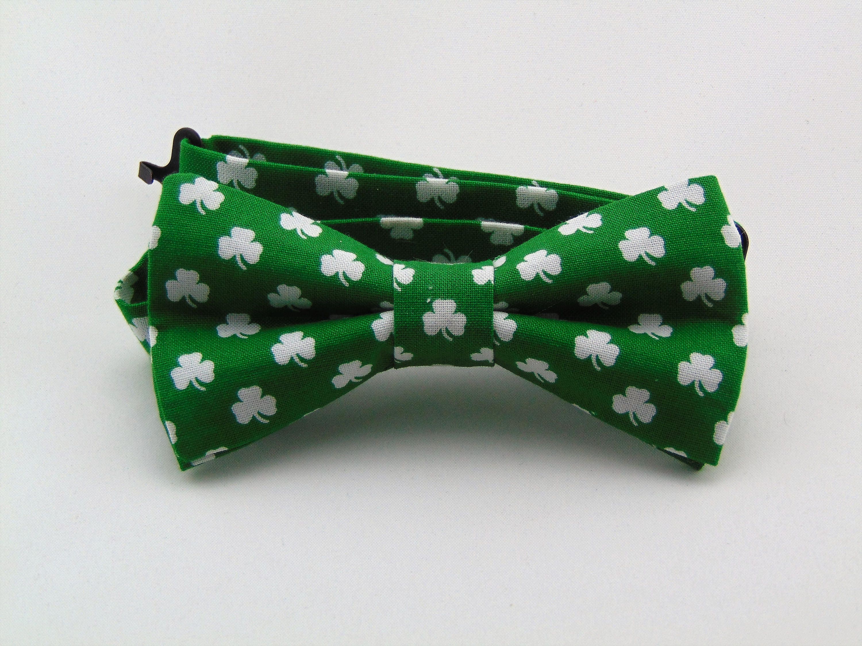 St Patricks Day Bow Tie – Mens Green St Patricks Day Bowtie, Available