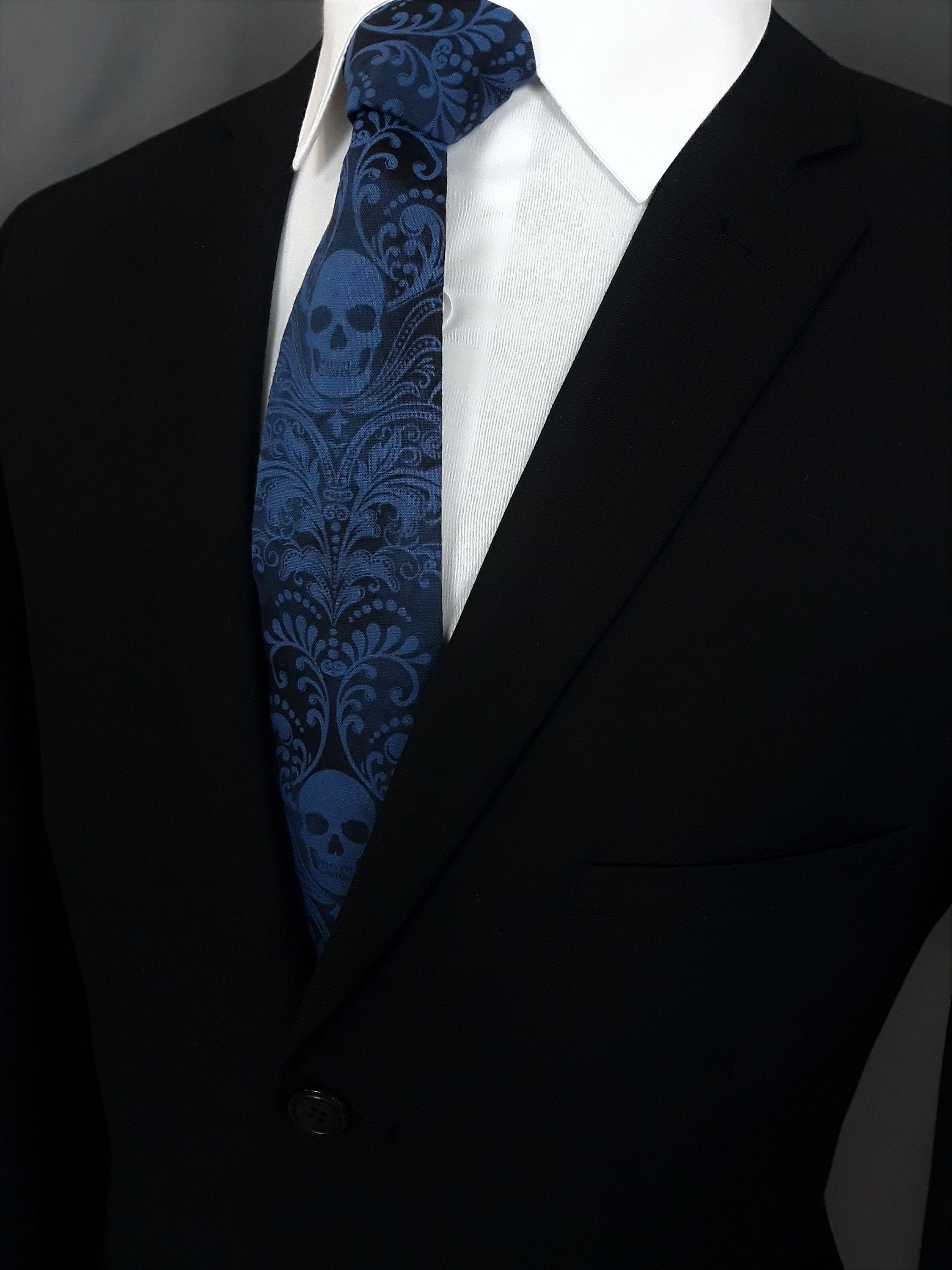 Black with Royal Blue Skull Tie – Gothic Wedding Blue Skull Neckties