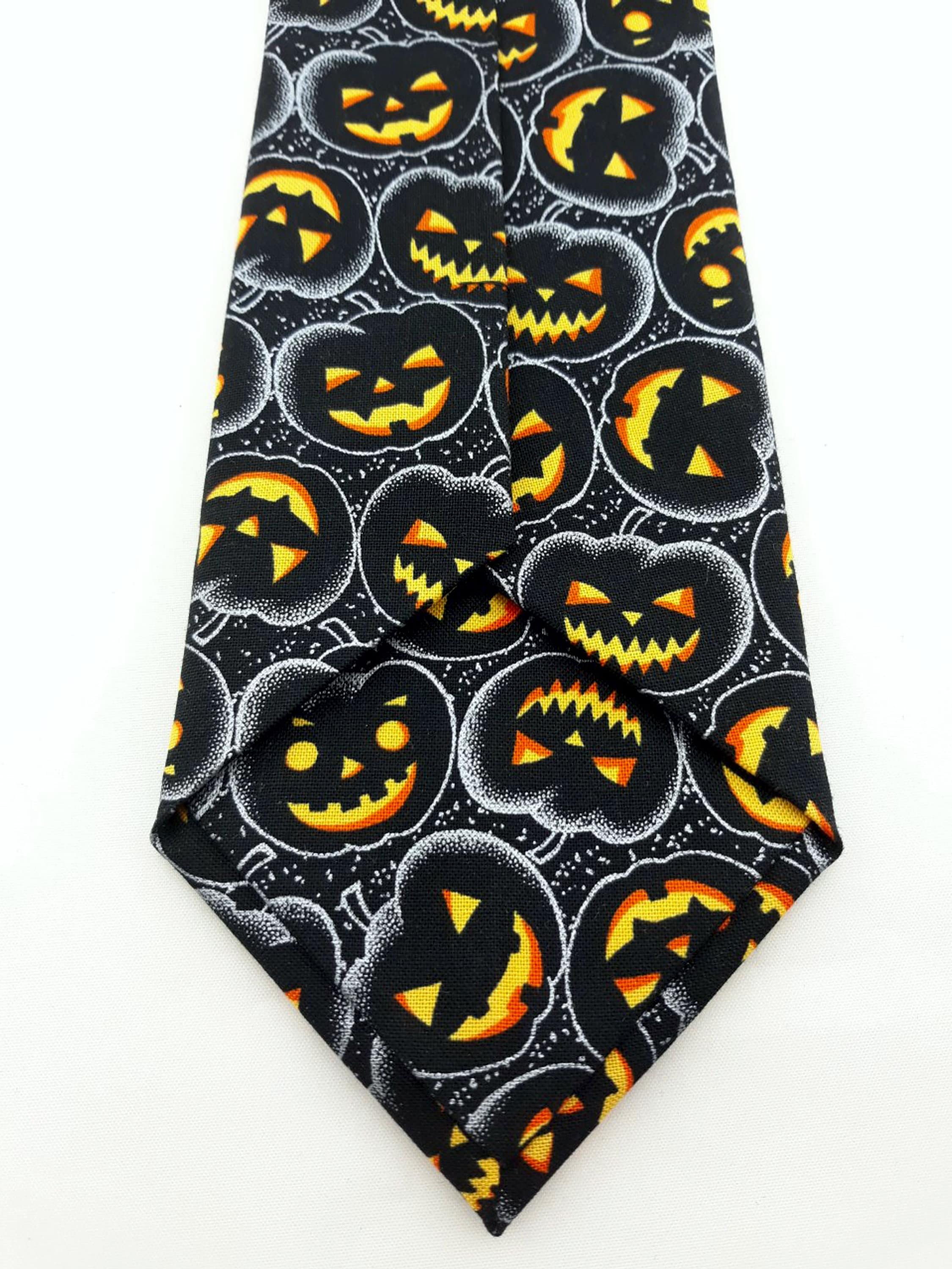 Pumpkin Neck Tie – Mens Halloween Ties, Pumpkin Themed Halloween Necktie