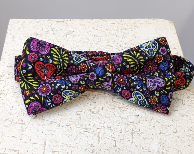 Valentines Gift for Him – Mens or Boys Valentiens Bow Tie. Pre-Tied Bow Tie